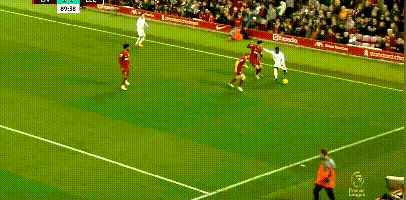 意媒：因机场跑道结冰，尤文全队与远征球迷被困挪威（跑道结冰致航班受阻，尤文全队与远征球迷滞留挪威）