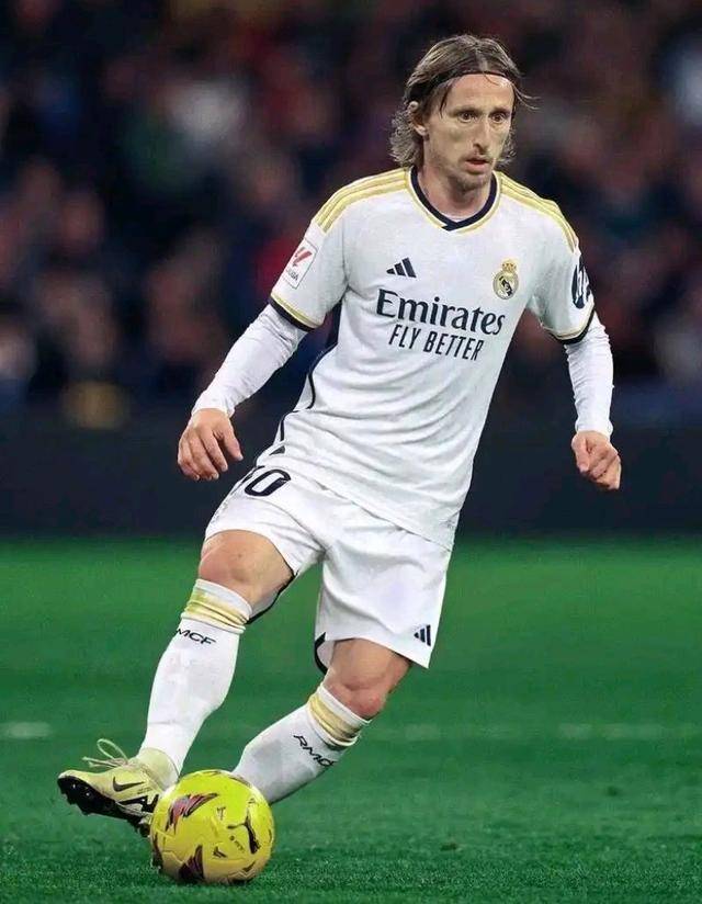 阿隆索帅位告急！皇马提前找好3位备胎：两位名帅+1名少帅（阿隆索下课警报拉响？皇马已锁定三大候选：两名名帅+一位少帅）