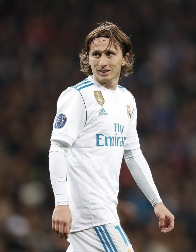 英超-攻击线哑火达洛特破门 曼联1-1西汉姆近5轮仅1胜（英超：曼联锋线低迷达洛特破门 1-1战平西汉姆 近5轮仅一胜）